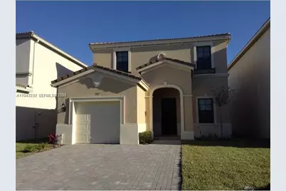 723 NE 193rd St, Miami, FL 33179 - Photo 1