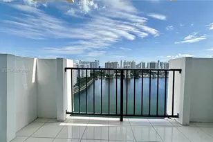 2750 NE 183rd St, Aventura, FL 33160 - Photo 1