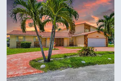 2420 NW 132nd St, Miami, FL 33167 - Photo 1