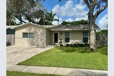 227 SE 7th St, Dania Beach, FL 33004 - Photo 1