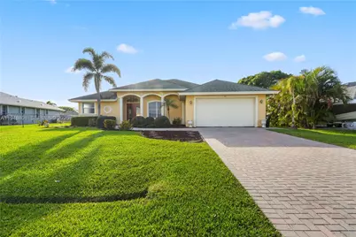 315 SE Fisk Rd, Port Saint Lucie, FL 34984 - Photo 1
