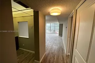 210 172nd St, Sunny Isles Beach, FL 33160 - Photo 1