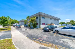 300 NE 1st Ct, Hallandale Beach, FL 33009 - Photo 1