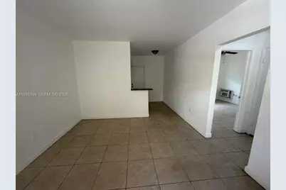 1260 NE 139th St #4, North Miami, FL 33161 - Photo 1