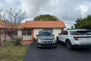 7387 NW 76th St, Tamarac, FL 33321 - Photo 1