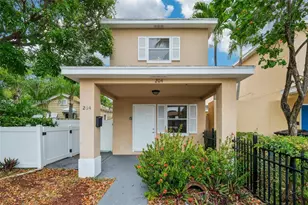 204 N D St, Lake Worth, FL 33460 - Photo 1