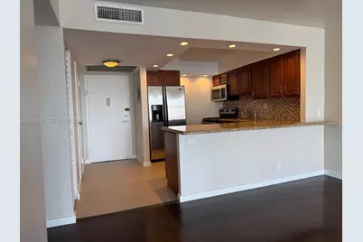 1000 Parkview Dr #926, Hallandale Beach, FL 33009 - Photo 1