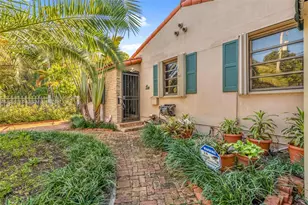 2550 Trapp Ave, Coconut Grove, FL 33133 - Photo 1