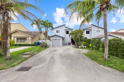 20134 W Lake Dr, Hialeah, FL 33015 - Photo 1