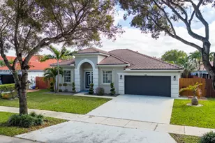 8974 SW 212th Ln, Cutler Bay, FL 33189 - Photo 1