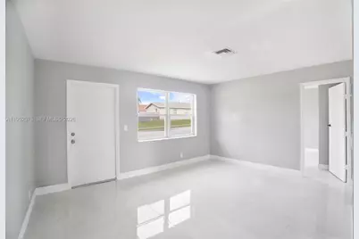 968 W 9th St, Riviera Beach, FL 33404 - Photo 1