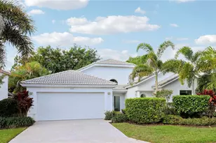 193 Bent Tree Dr, Palm Beach Gardens, FL 33418 - Photo 1