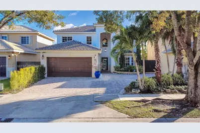 9008 SW 211th Ln, Cutler Bay, FL 33189 - Photo 1
