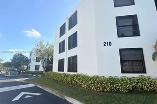 210 Lake Pointe Dr, Oakland Park, FL 33309 - Photo 1