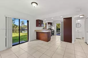 181 Wimbledon Lakes Dr, Plantation, FL 33324 - Photo 1