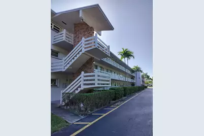 700 Layne Blvd #214, Hallandale Beach, FL 33009 - Photo 1