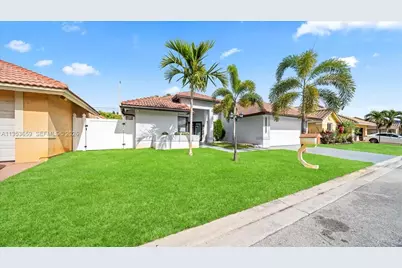 11611 SW 9th Ct, Pembroke Pines, FL 33025 - Photo 1