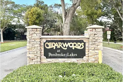 10271 Oleander Ct, Pembroke Pines, FL 33026 - Photo 1