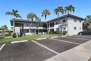 133 SE 4th Ave, Hallandale Beach, FL 33009 - Photo 1