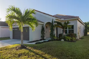 825 Tanglewood Cir, Weston, FL 33327 - Photo 1