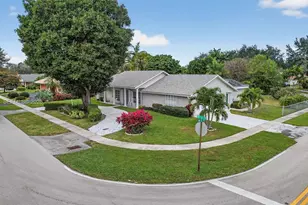 7141 SW 7th St, Plantation, FL 33317 - Photo 1