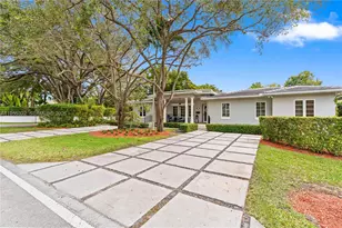 4705 Alhambra Cir, Coral Gables, FL 33146 - Photo 1