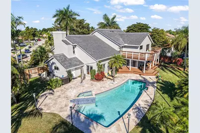 10110 SW 3rd St, Plantation, FL 33324 - Photo 1