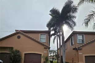 1303 Presidio Dr, Weston, FL 33327 - Photo 1
