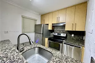 811 NE 14th Pl, Fort Lauderdale, FL 33304 - Photo 1