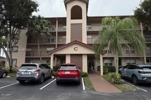 13100 SW 11th Ct, Pembroke Pines, FL 33027 - Photo 1