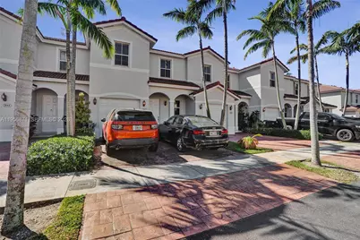 1042 NE 207th Ter, Miami, FL 33179 - Photo 1