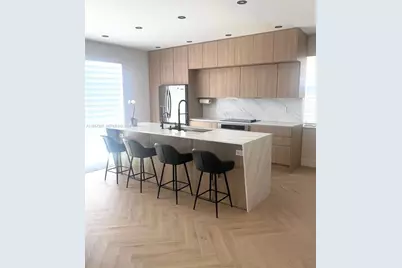7476 NW 113th Path, Doral, FL 33178 - Photo 1