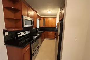 2880 Pine Tree Dr, Miami Beach, FL 33140 - Photo 1