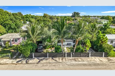 10045 SW 172nd St, Miami, FL 33157 - Photo 1