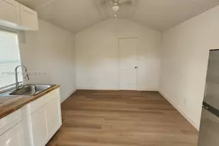 4222 Hibiscus Cir, West Palm Beach, FL 33409 - Photo 1