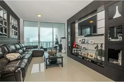900 Biscayne Blvd #3810, Miami, FL 33132 - Photo 1