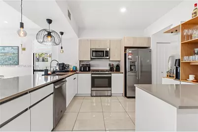 4150 N Oak Pl, Dania Beach, FL 33314 - Photo 1