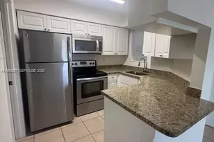 6760 NW 175th Ln, Hialeah, FL 33015 - Photo 1