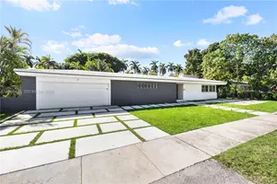 1040 NE 86th St, Miami, FL 33138 - Photo 1