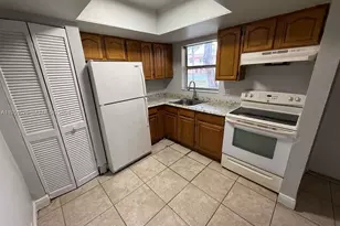 101 NE 41st St, Oakland Park, FL 33334 - Photo 1