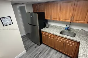 200 172nd St, Sunny Isles Beach, FL 33160 - Photo 1