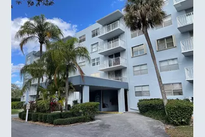 470 Executive Center Dr #1C, West Palm Beach, FL 33401 - Photo 1