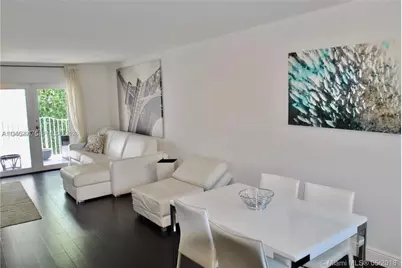 61 Collins Ave #402, Miami Beach, FL 33139 - Photo 1