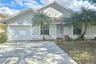 621 NW 205th Ave, Pembroke Pines, FL 33029 - Photo 1