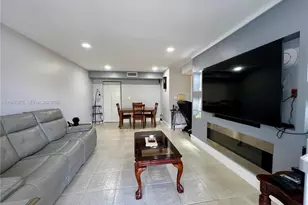 4255 N University Dr, Sunrise, FL 33351 - Photo 1