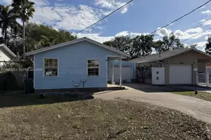 1568 NE 35th St, Oakland Park, FL 33334 - Photo 1