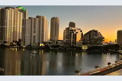 801 Brickell Bay Dr #761, Miami, FL 33131 - Photo 1