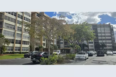 1200 Saint Charles Pl #207, Pembroke Pines, FL 33026 - Photo 1