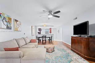 2601 NE 3rd Ct, Boynton Beach, FL 33435 - Photo 1