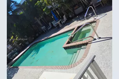 305 SE 12th Ave #2B, Pompano Beach, FL 33060 - Photo 1